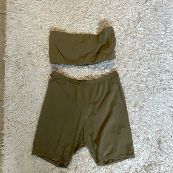 SKIMS Olive Green Intimates Set - Picture 1 of 3